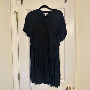 Time and Tru Black Tunic Top